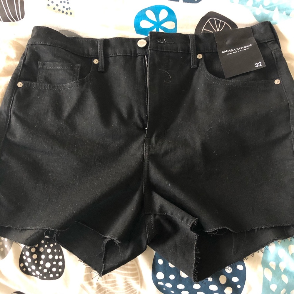 Banana Republic black denim high rise shorts 32